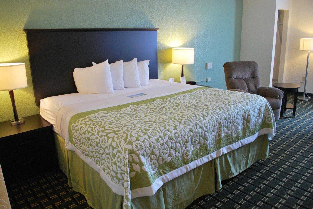 Hotel Clarion Pointe Jasper Exterior foto