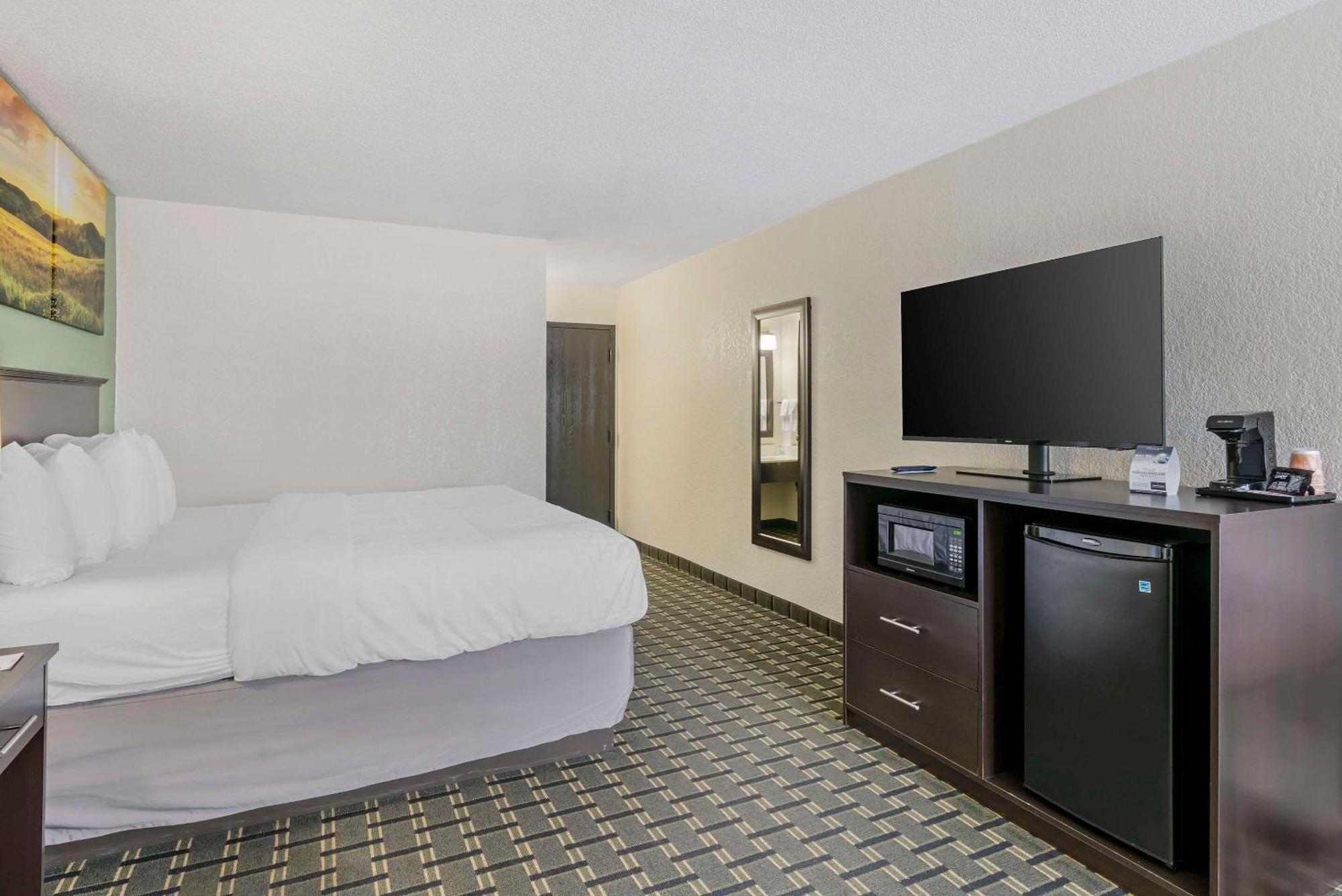 Hotel Clarion Pointe Jasper Exterior foto
